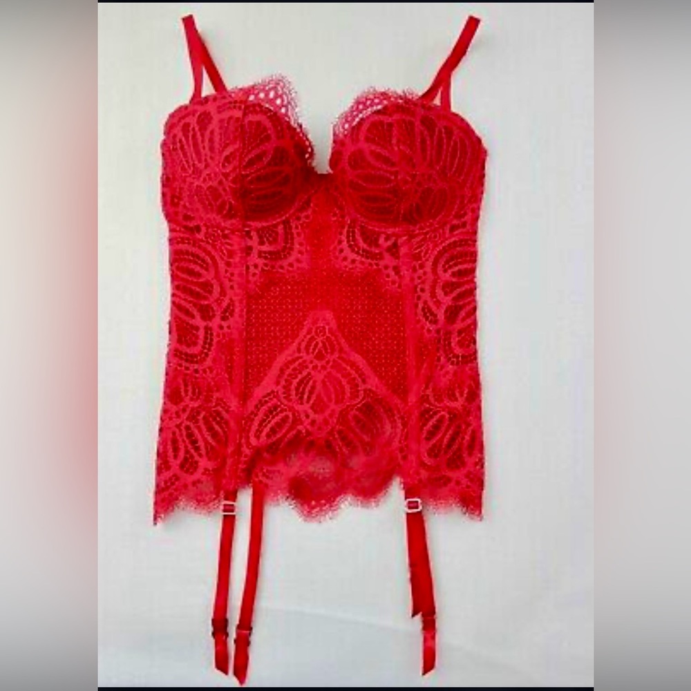 Victoria’s Secret Red Lace Floral Garter Bustier Corset. - Picture 3 of 4